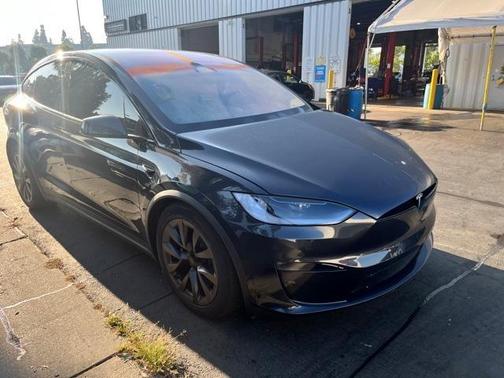 2024 Tesla Model X Base