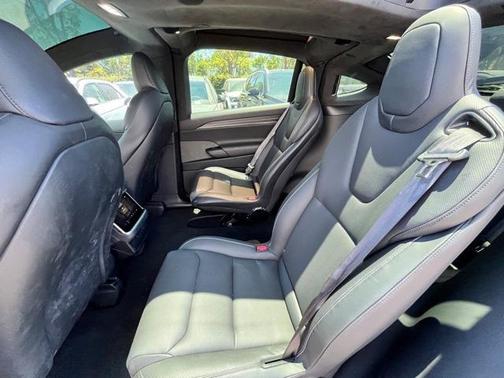 2022 Tesla Model X Plaid