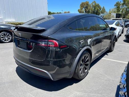 2022 Tesla Model X Plaid