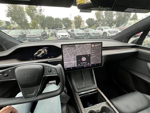 2022 Tesla Model X Base