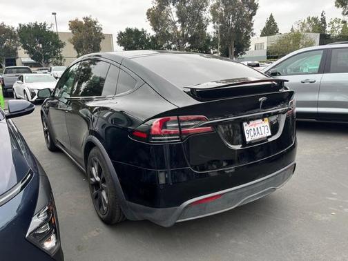 2022 Tesla Model X Base