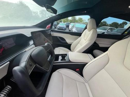 2023 Tesla Model X Plaid