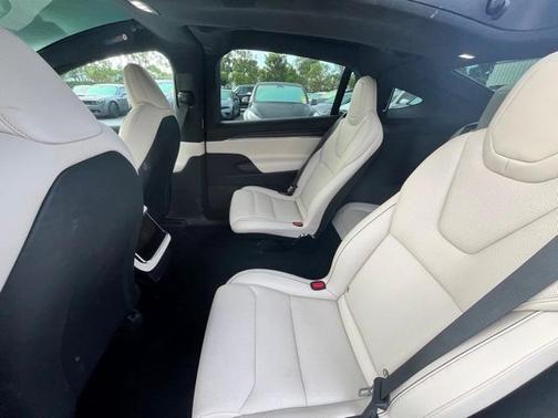 2023 Tesla Model X Plaid
