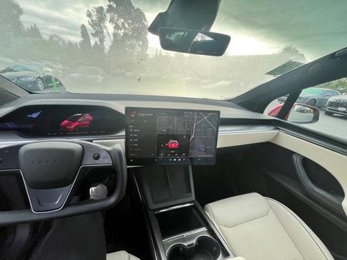 2023 Tesla Model X Plaid