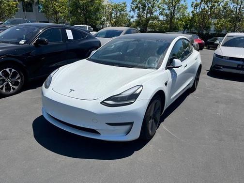 2022 Tesla Model 3 Long Range