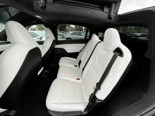 2023 Tesla Model X Standard Range