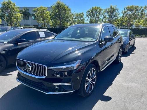 2022 Volvo XC60 Recharge Plug-In Hybrid T8 Inscription