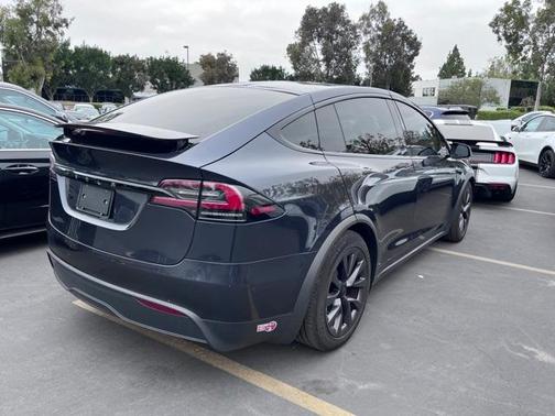 2024 Tesla Model X Base