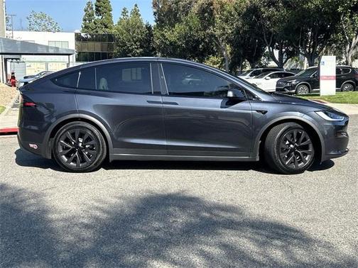 2024 Tesla Model X Base