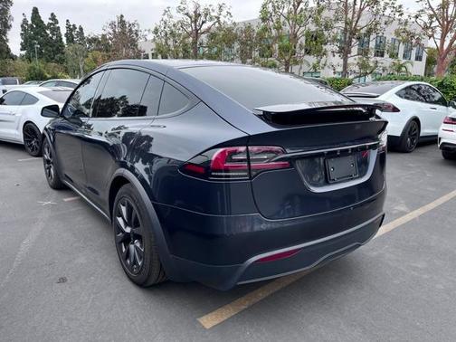2024 Tesla Model X Base