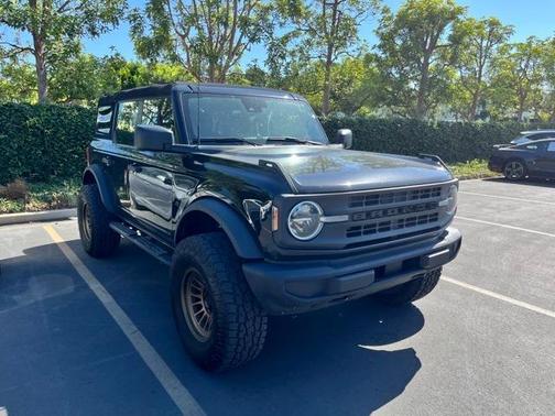 2023 Ford Bronco Base