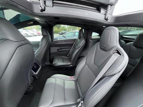 2024 Tesla Model X Base
