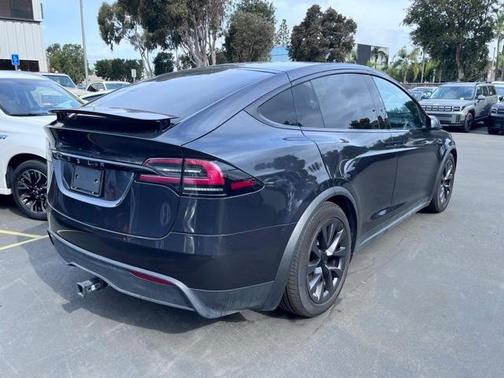 2024 Tesla Model X Base