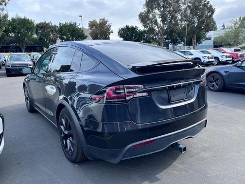 2024 Tesla Model X Base