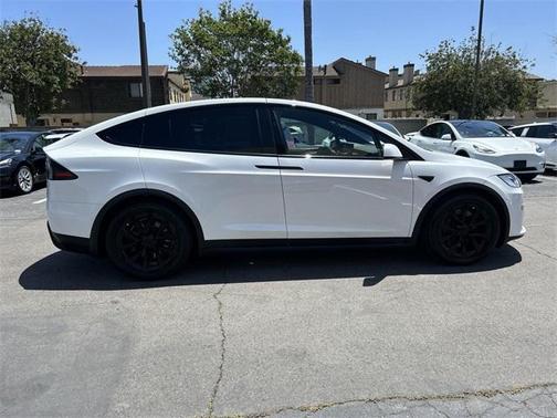 2022 Tesla Model X Base