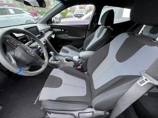 2020 Hyundai Veloster 2.0