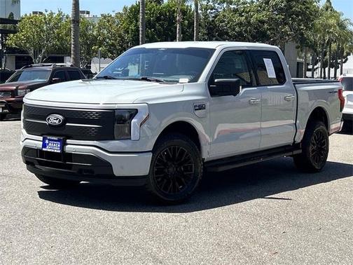 2024 Ford F-150 Lightning Flash