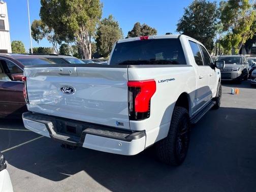2024 Ford F-150 Lightning Flash