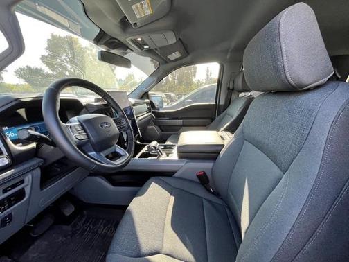 2024 Ford F-150 Lightning Flash