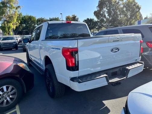 2024 Ford F-150 Lightning Flash