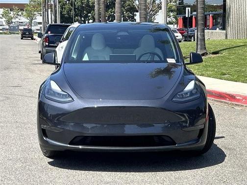 2024 Tesla Model Y Performance