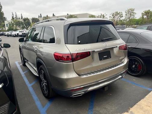 2021 Mercedes-Benz GLS 450 4MATIC