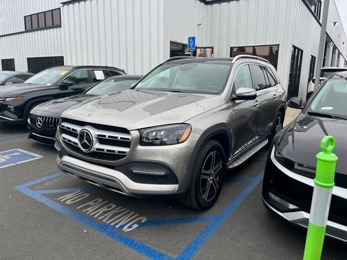 2021 Mercedes-Benz GLS 450 4MATIC