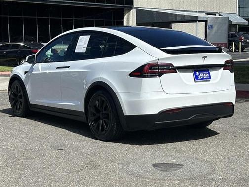 2022 Tesla Model X Base