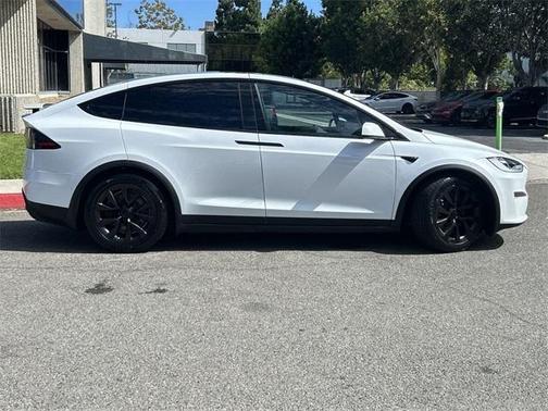 2022 Tesla Model X Base