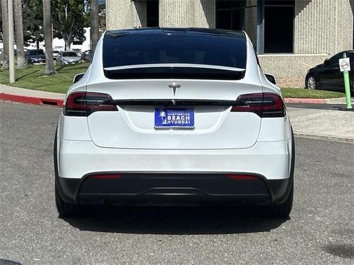 2022 Tesla Model X Base