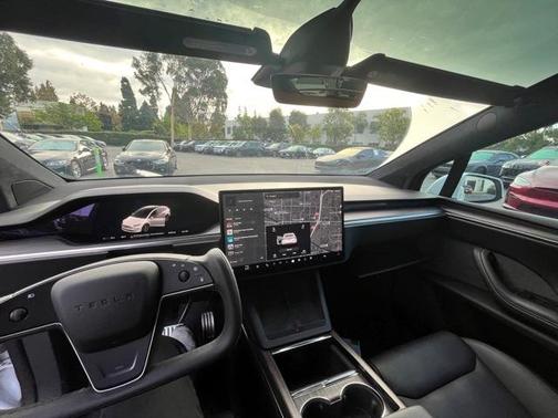 2022 Tesla Model X Base