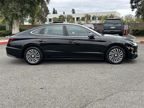 2023 Hyundai SONATA Hybrid SEL