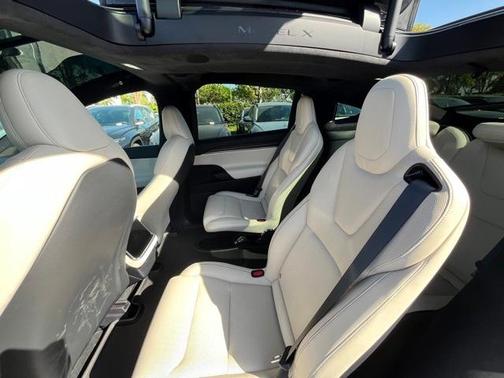 2023 Tesla Model X Plaid