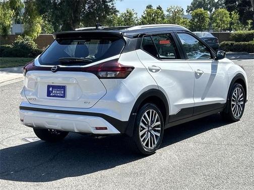 2022 Nissan Kicks SV