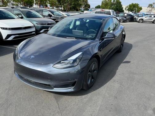 2023 Tesla Model 3 Base