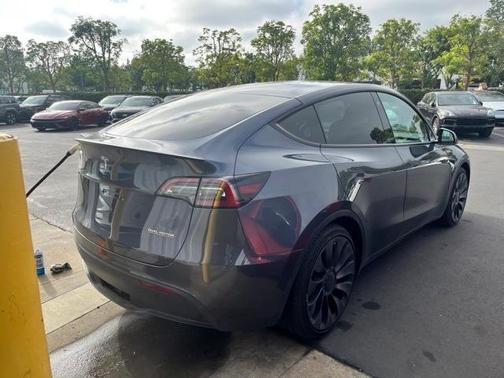 2023 Tesla Model Y Performance