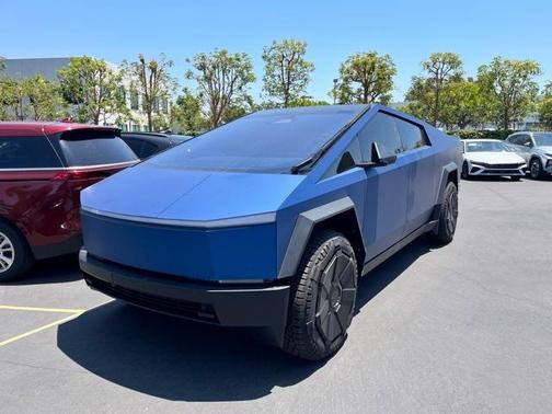 2024 Tesla Cybertruck Cyberbeast