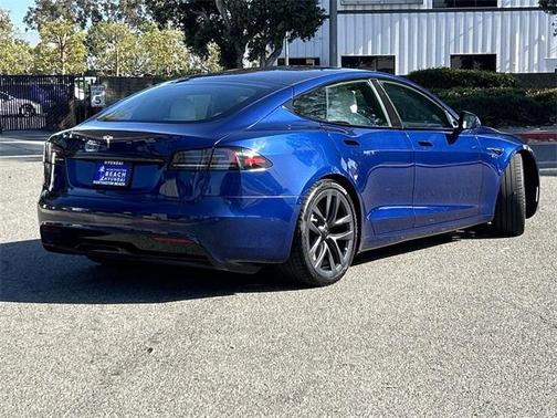 2022 Tesla Model S Base