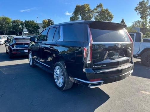 2021 Cadillac Escalade Luxury