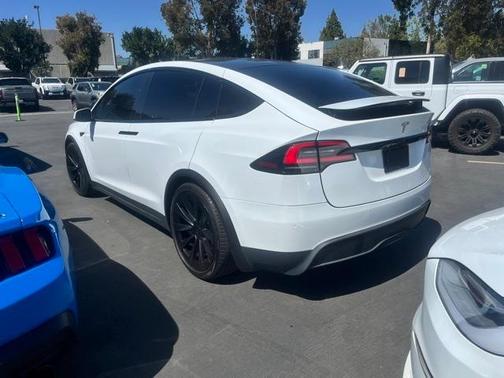 2022 Tesla Model X Base