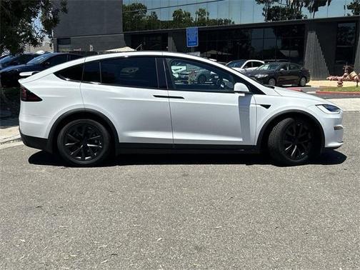 2022 Tesla Model X Base