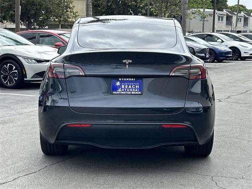 2025 Tesla Model Y Long Range