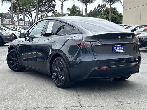 2025 Tesla Model Y Long Range