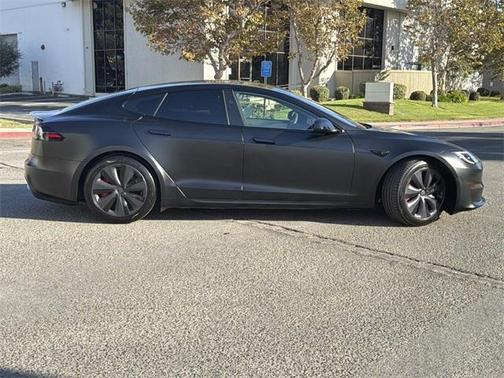 2023 Tesla Model S Plaid