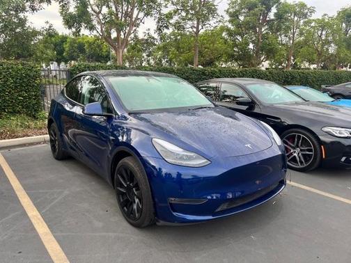 2024 Tesla Model Y Long Range