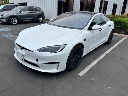 2022 Tesla Model S Base