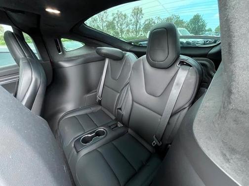 2023 Tesla Model X Plaid