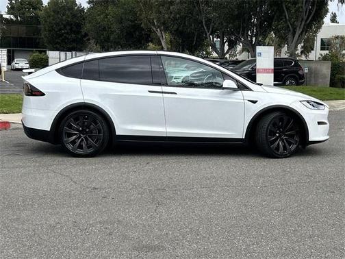 2022 Tesla Model X Base
