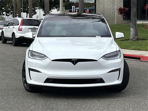 2022 Tesla Model X Base