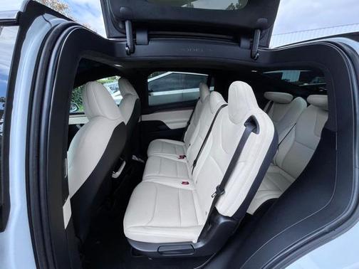 2023 Tesla Model X Standard Range